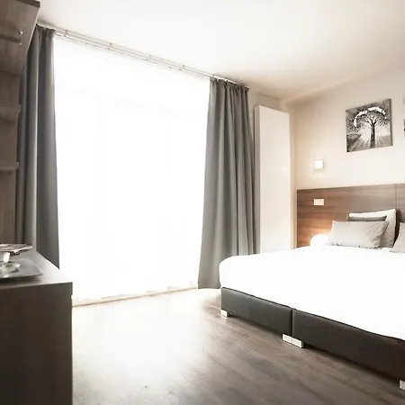Antwerp Inn Hotel